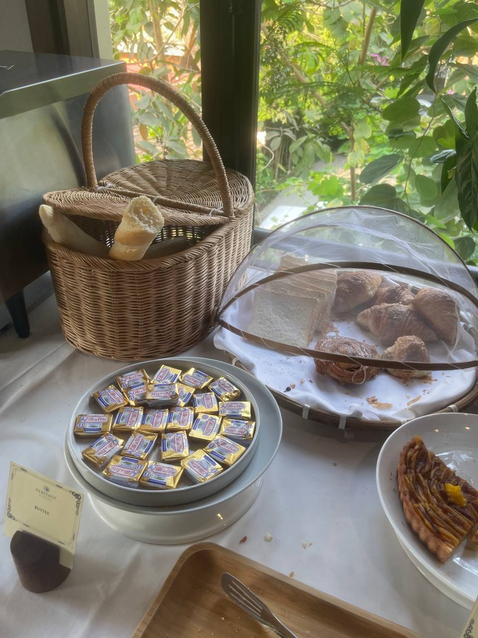 Pastry Basket